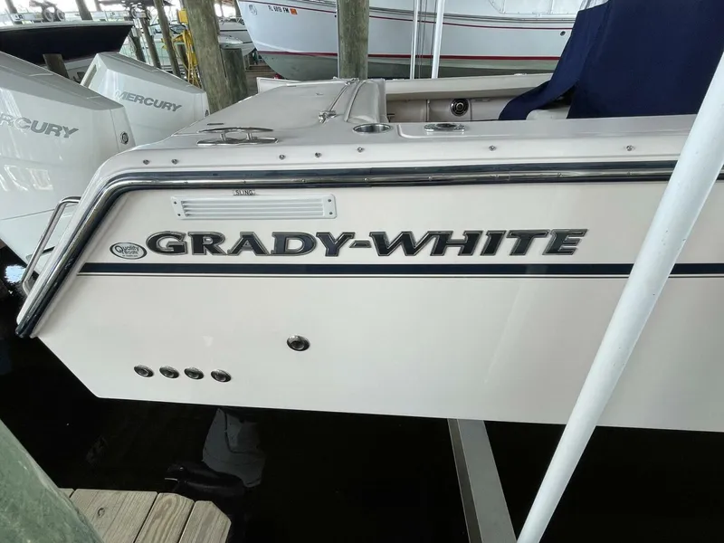 Slide: The Image of Grady-White 335 Freedom 2014 - 5539035