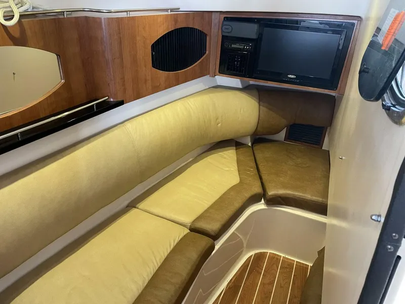 Slide: The Image of Grady-White 335 Freedom 2014 - 5538999