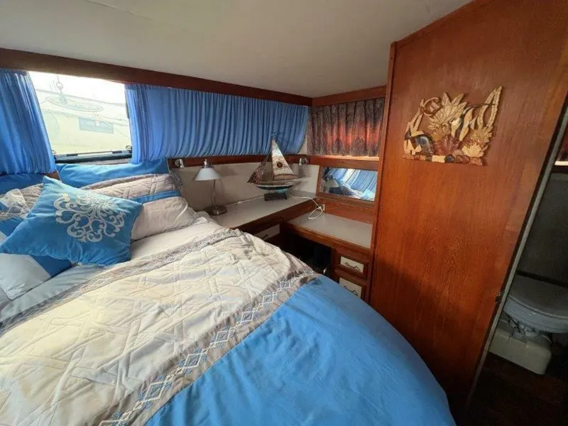 Slide: The Image of Carver 36 1988 - 5546662