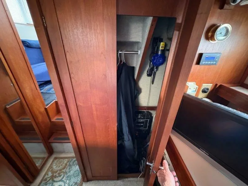 Slide: The Image of Carver 36 1988 - 5546668