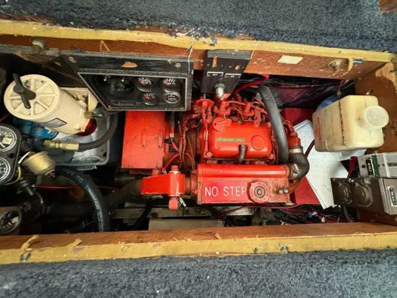 Slide: The Image of Carver 36 1988 - 5539100