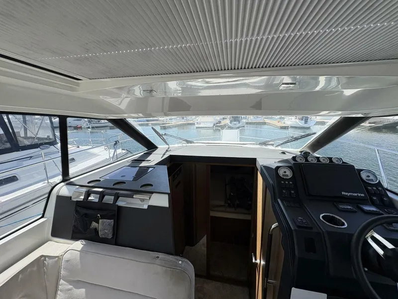 Slide: The Image of Jeanneau NC33 2019 - 5539674