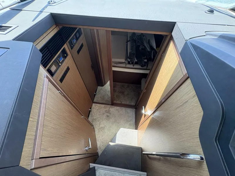 Slide: The Image of Jeanneau NC33 2019 - 5539676