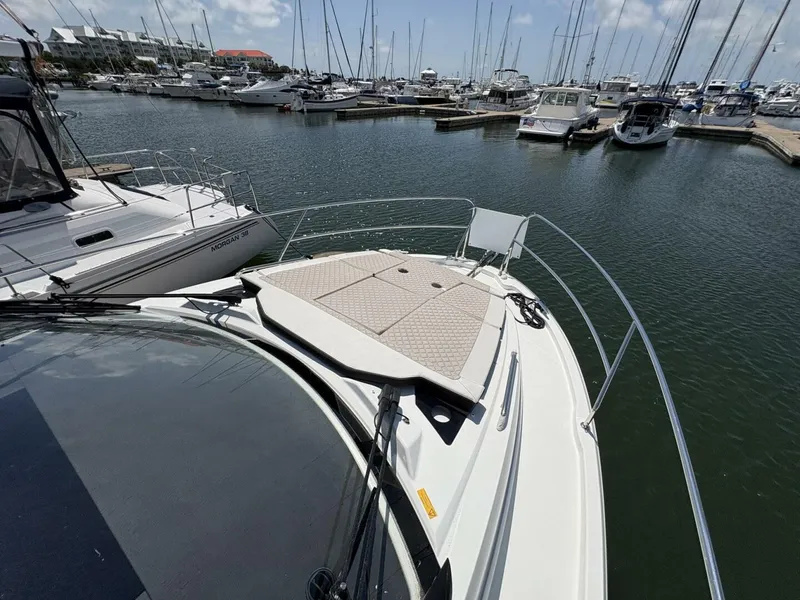 Slide: The Image of Jeanneau NC33 2019 - 5539685