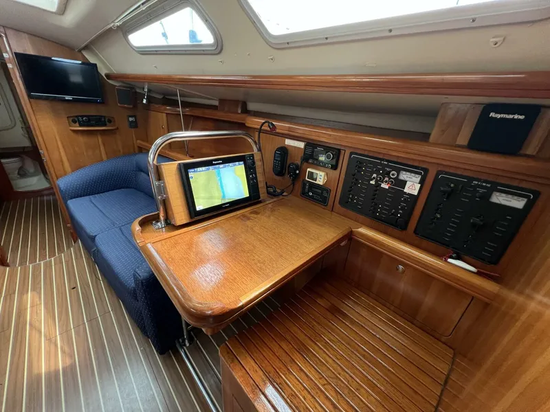 Slide: The Image of Hunter 41 2004 - 5539791