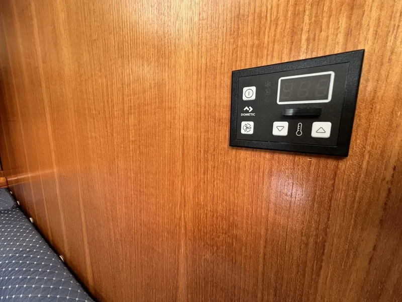 Slide: The Image of Hunter 41 2004 - 5539819