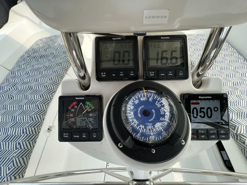 Slide: The Image of Hunter 41 2004 - 5539836