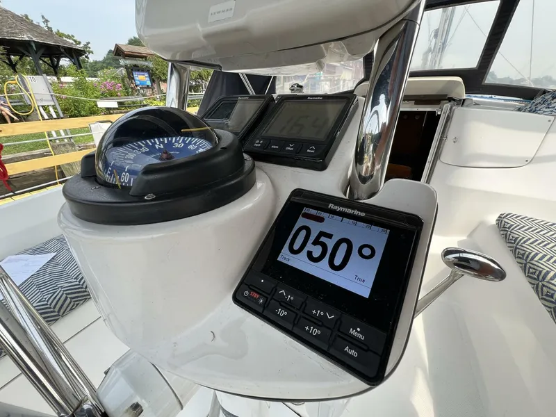 Slide: The Image of Hunter 41 2004 - 5539837