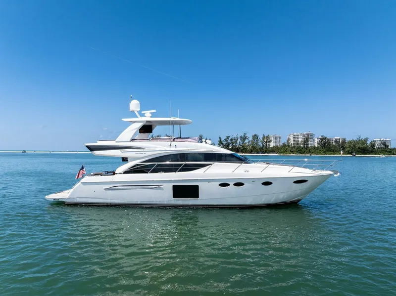 The Image of 2015 Princess F60 - Profile - 5540747