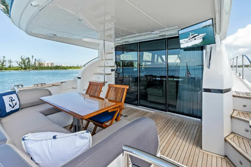 Slide: The Image of 2015 Princess F60 - Cockpit - 5540866