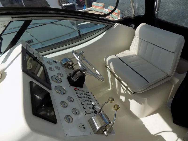 Slide: The Image of Helm seat - 5568236