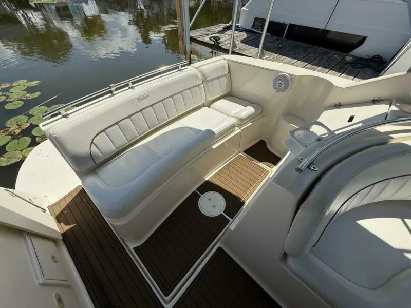 Slide: The Image of Rinker 270 Fiesta Vee 2000 - 5540396