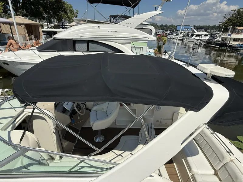 Slide: The Image of Rinker 270 Fiesta Vee 2000 - 5540399