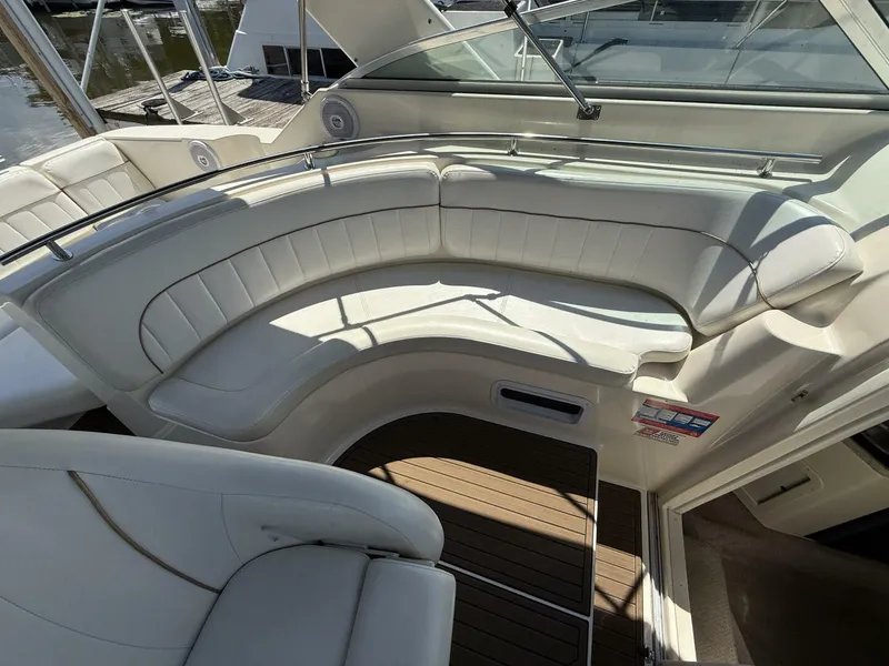 Slide: The Image of Rinker 270 Fiesta Vee 2000 - 5540393