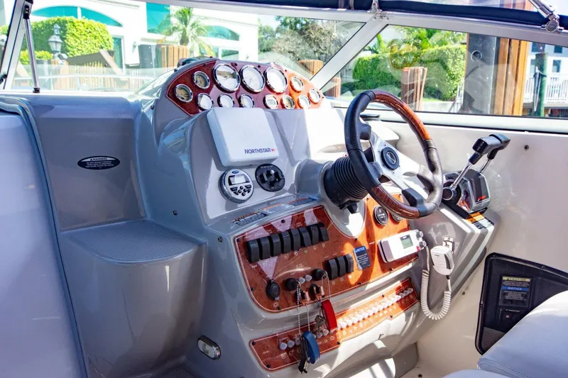 Slide: The Image of Bayliner 340 2008 - 5540456