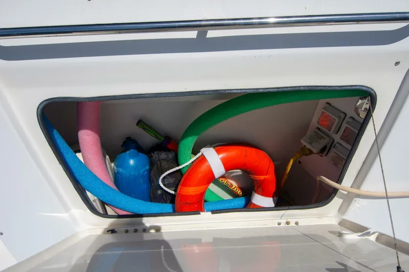 Slide: The Image of Bayliner 340 2008 - 5540472