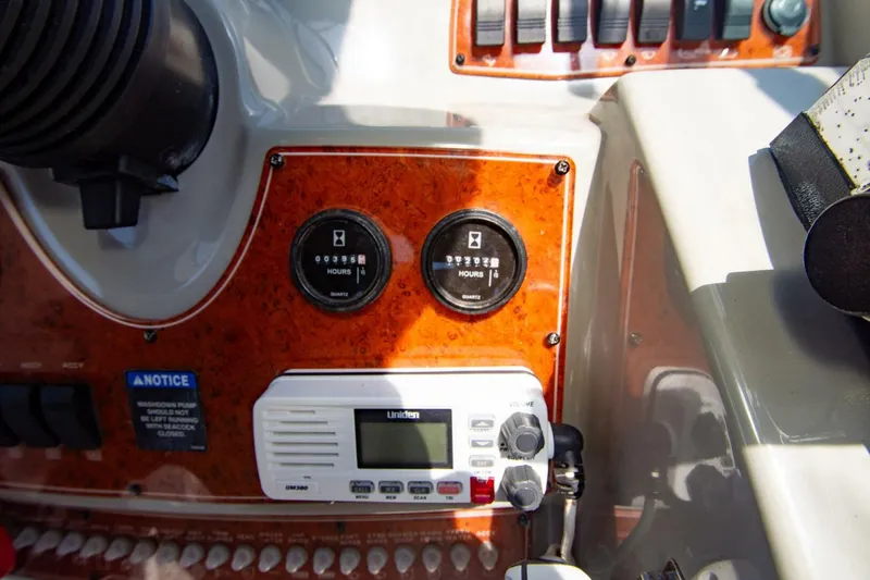 Slide: The Image of Bayliner 340 2008 - 5540473