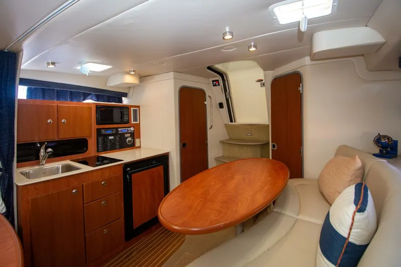 Slide: The Image of Bayliner 340 2008 - 5540446