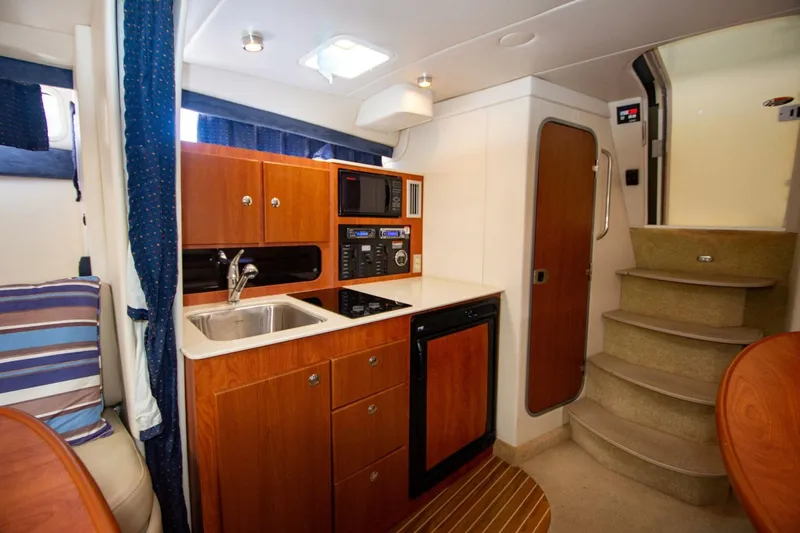 Slide: The Image of Bayliner 340 2008 - 5540447