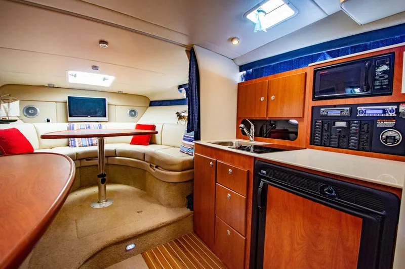 Slide: The Image of Bayliner 340 2008 - 5540449