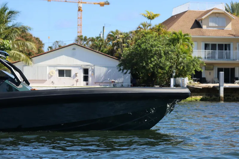 Slide: The Image of Skipper Green Hull / Camel Upholstery 2025 - 5540526