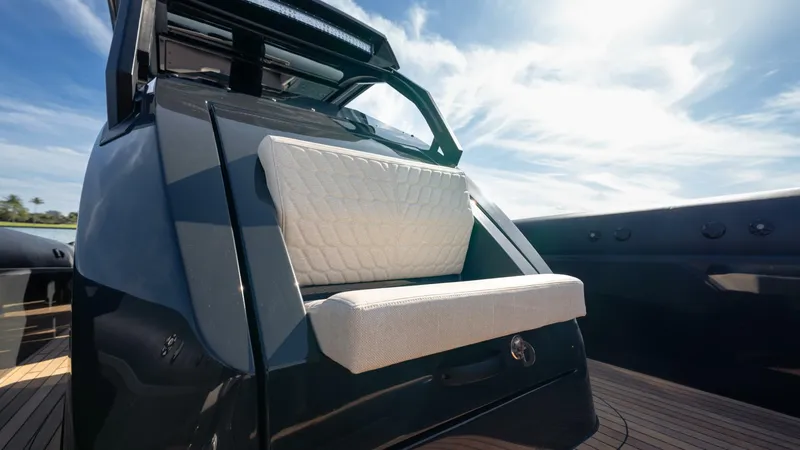 Slide: The Image of Skipper darkgrey/macadima 2025 - 5540718