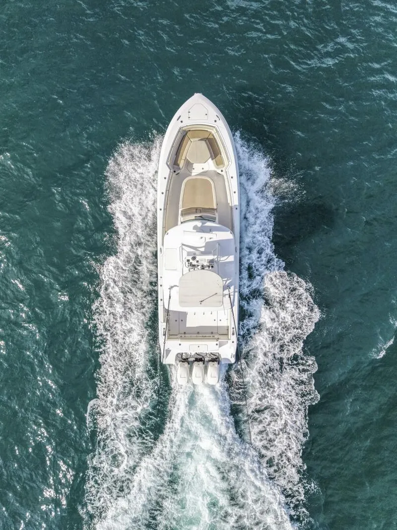 Slide: The Image of 2018 Boston Whaler 38 Outrage - M22 - 5962735