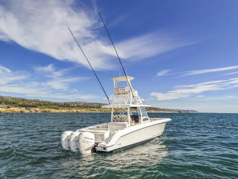 Slide: The Image of 2018 Boston Whaler 38 Outrage - M22 - 5962732