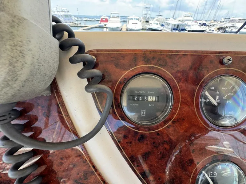 Slide: The Image of Maxum 4100 SCA 1998 - 5541078