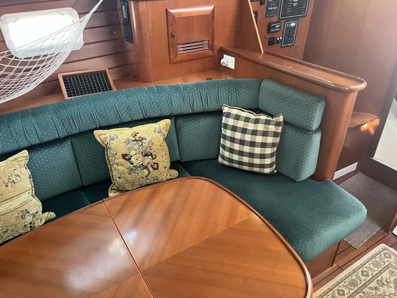 Slide: The Image of Beneteau Oceanis 381 2001 - 5597942