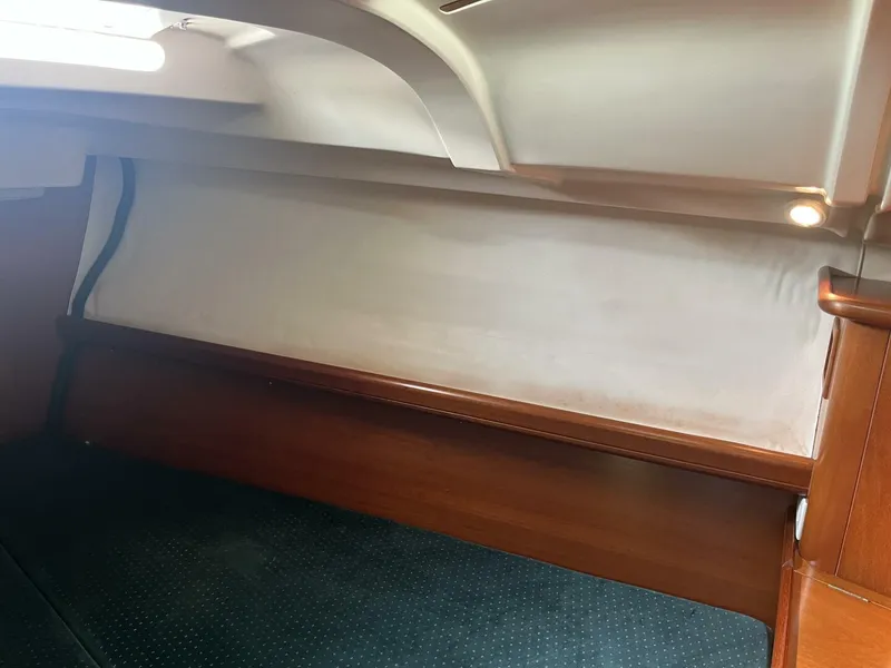 Slide: The Image of Beneteau Oceanis 381 2001 - 5597950