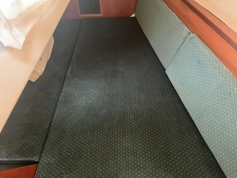 Slide: The Image of Beneteau Oceanis 381 2001 - 5597967