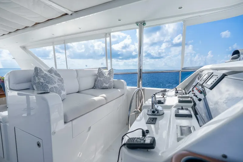 Slide: The Image of Hargrave Raised Pilothouse 2010 - 5544233