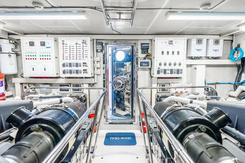 Slide: The Image of Hargrave Raised Pilothouse 2010 - 5544248