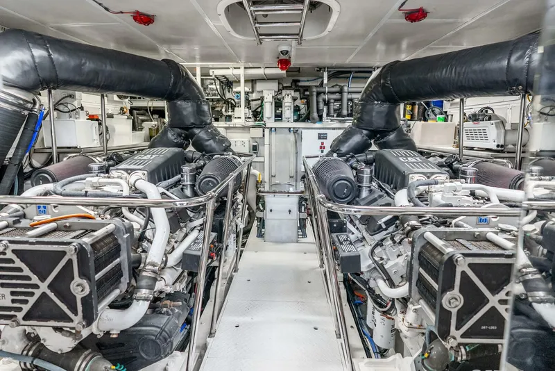 Slide: The Image of Hargrave Raised Pilothouse 2010 - 5544246