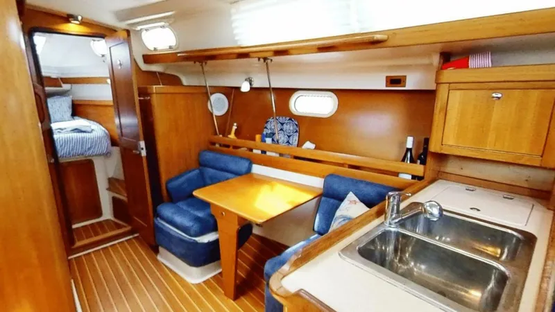 Slide: The Image of Catalina 350 2003 - 5541856