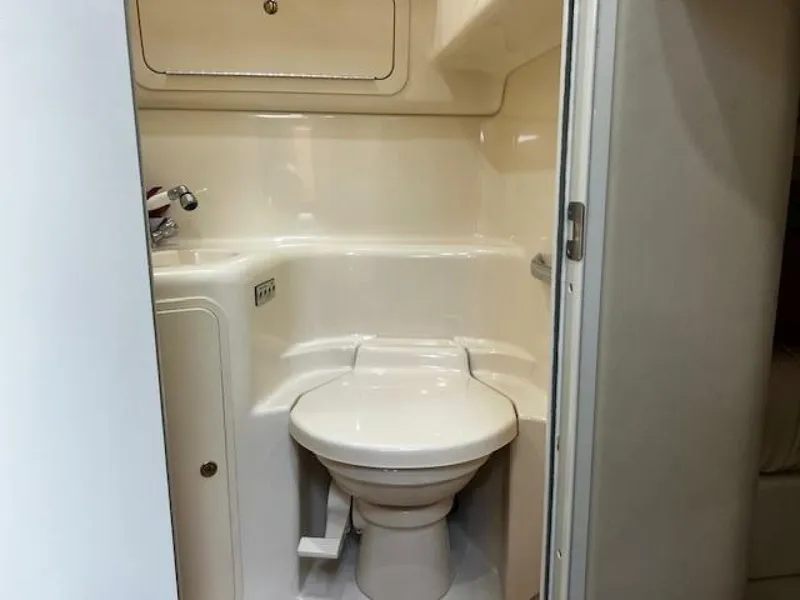 Slide: The Image of 410 guest bathroom - 5542216