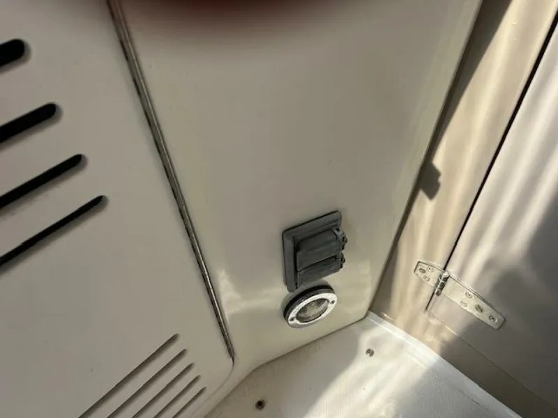 Slide: The Image of 410 helm 110v - 5542244