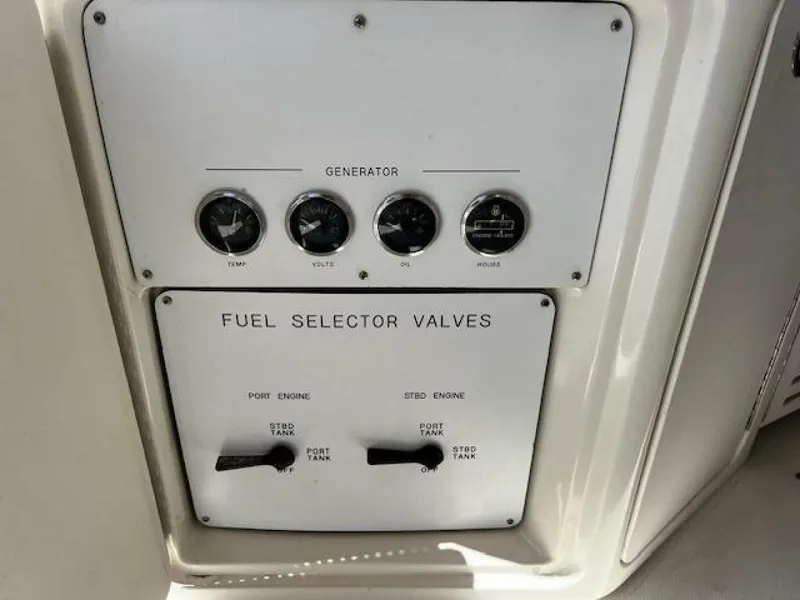 Slide: The Image of 410 cockpit fuel/gen controls - 5542249