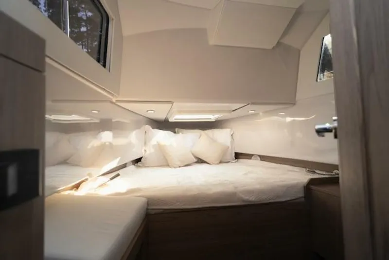 Slide: The Image of VIRTUE YACHTS V10 T-Tops Double Berth - 5542429