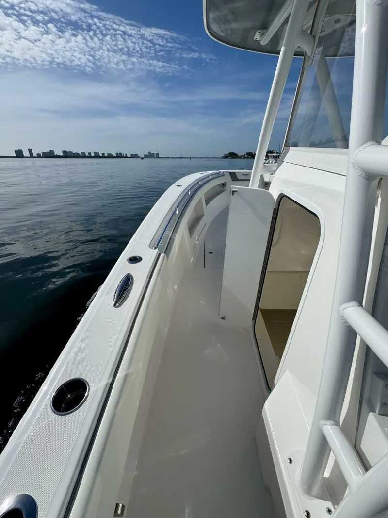 Slide: The Image of Invincible 39 Open Fisherman 2024 - 5601201