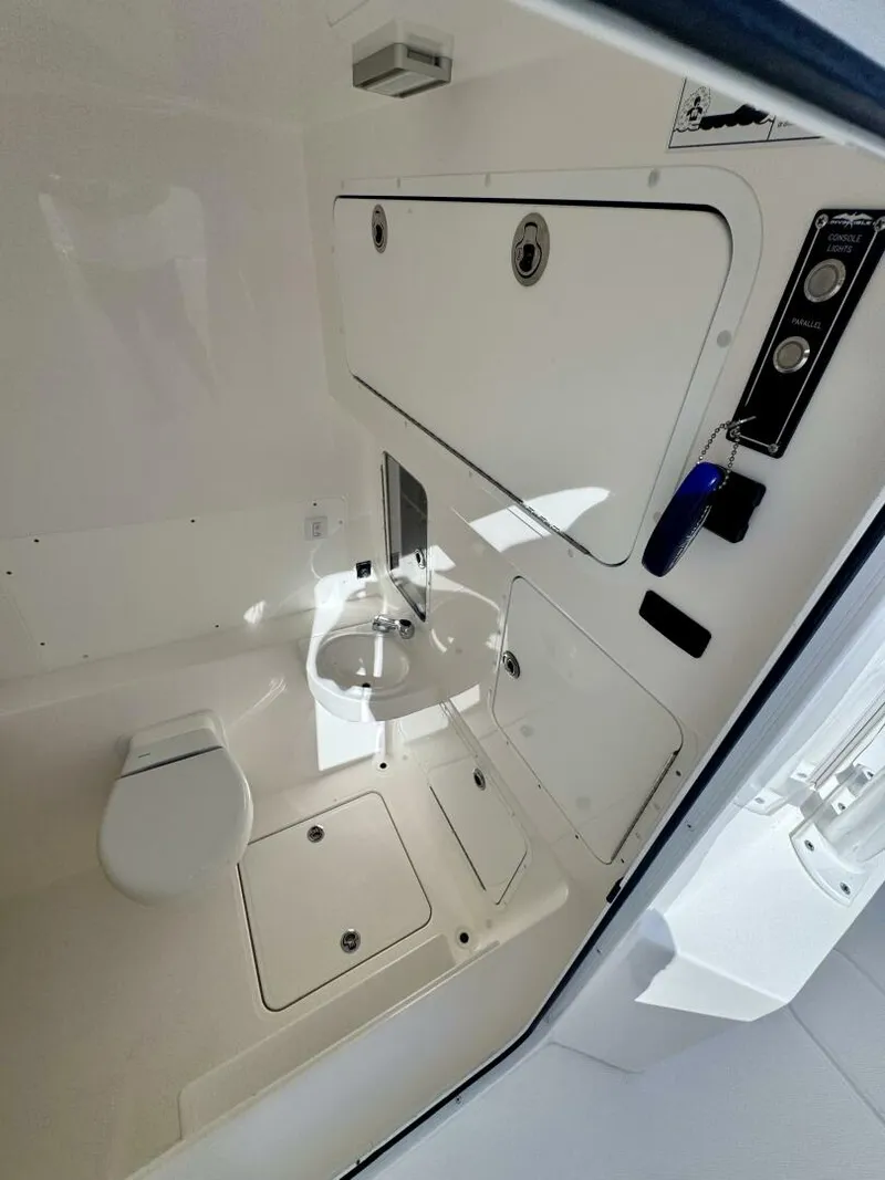 Slide: The Image of Invincible 39 Open Fisherman 2024 - 5601203