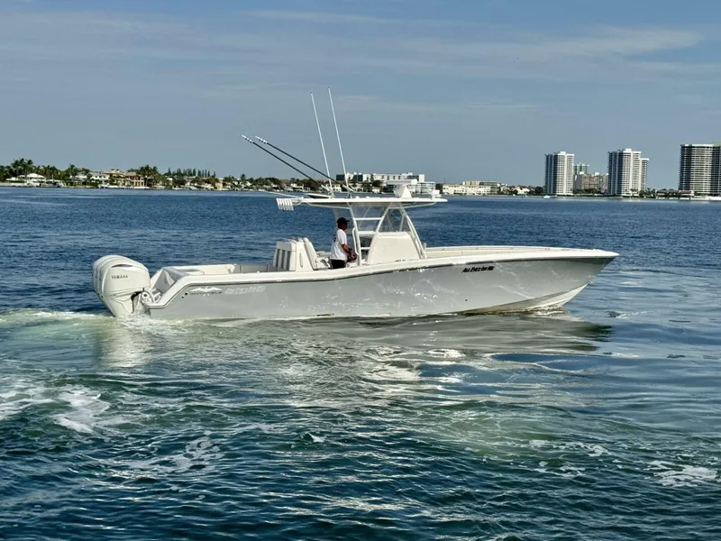 Slide: The Image of Invincible 39 Open Fisherman 2024 - 5601221