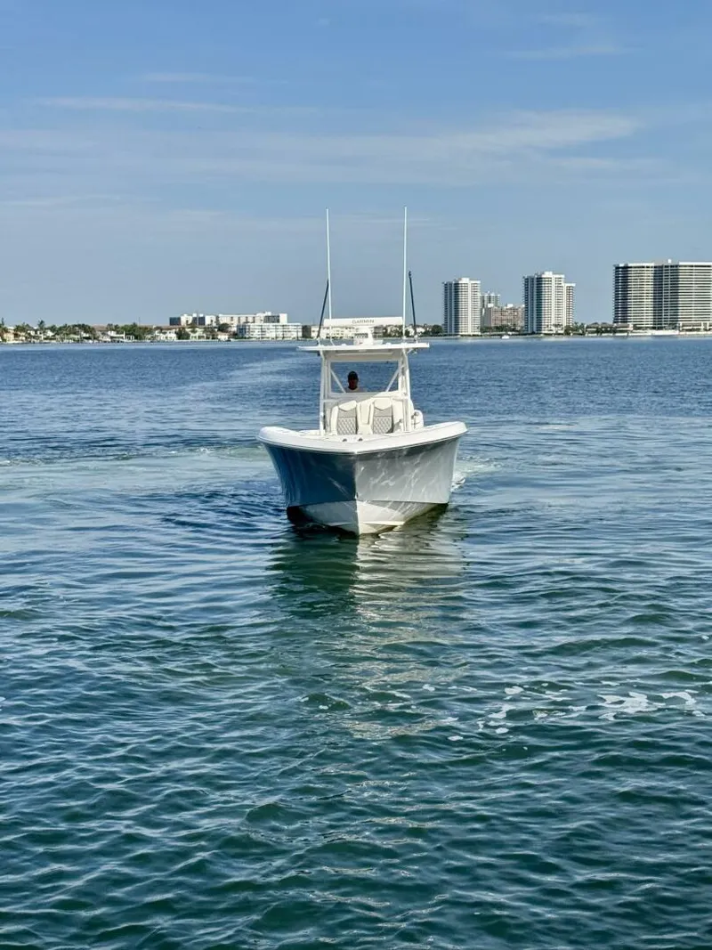 Slide: The Image of Invincible 39 Open Fisherman 2024 - 5601224