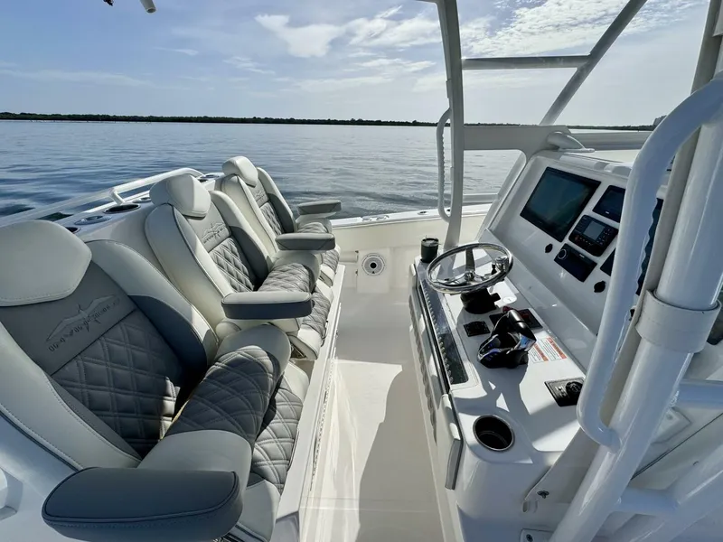 Slide: The Image of Invincible 39 Open Fisherman 2024 - 5601215