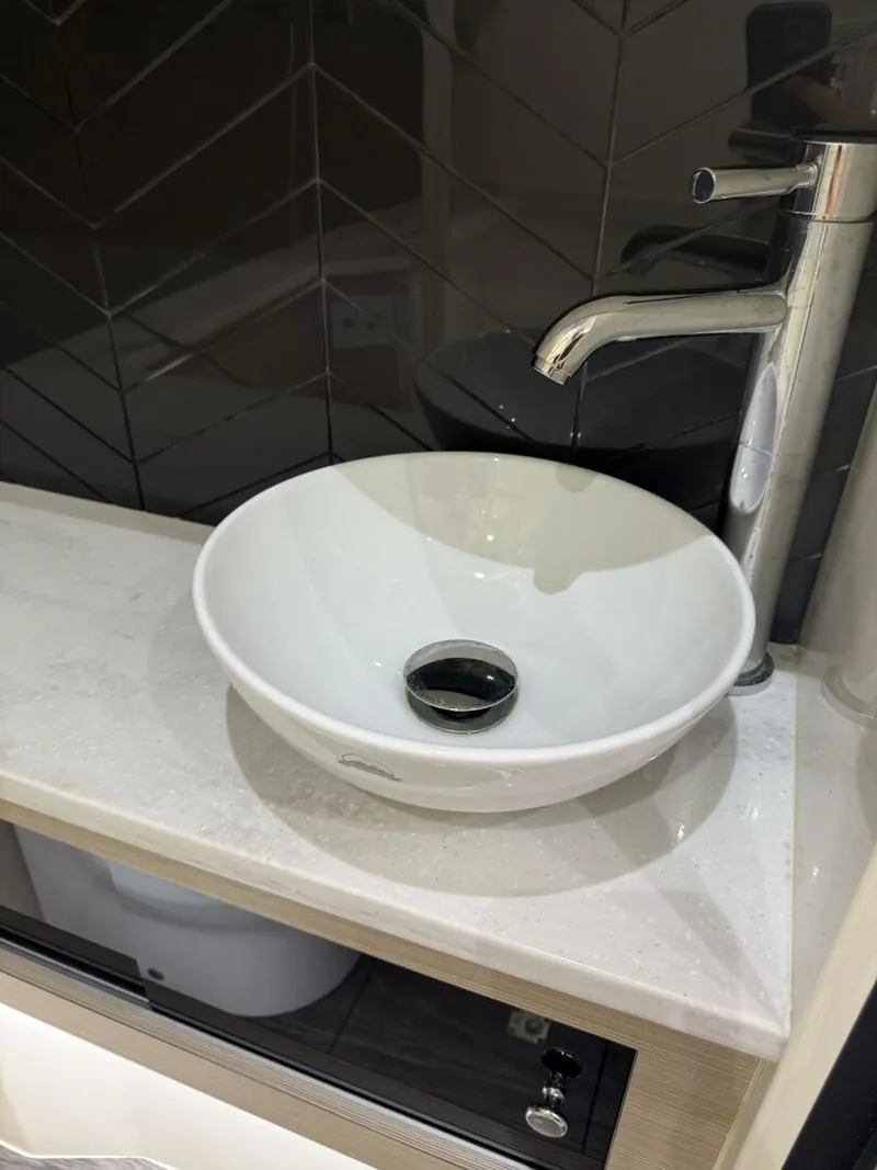 Slide: The Image of 2022 Scout 425 LXF - 5543631