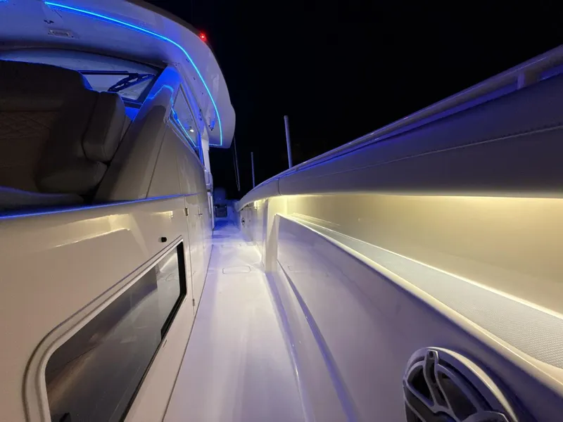 Slide: The Image of 2022 Scout 425 LXF - 5543718