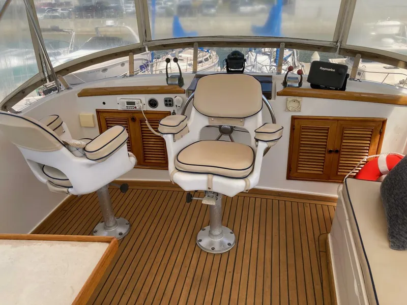 Slide: The Image of Offshore 48 Yachtfisher 1985 - 5544728