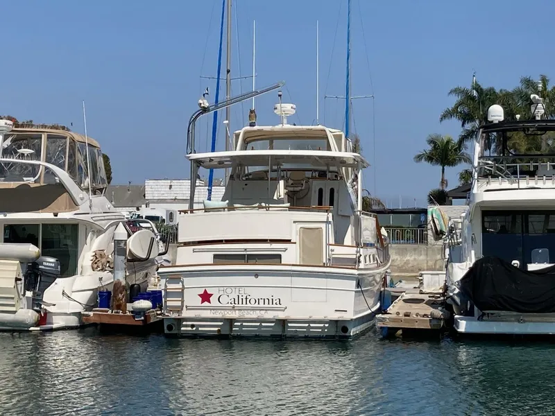 Slide: The Image of Offshore 48 Yachtfisher 1985 - 5544791