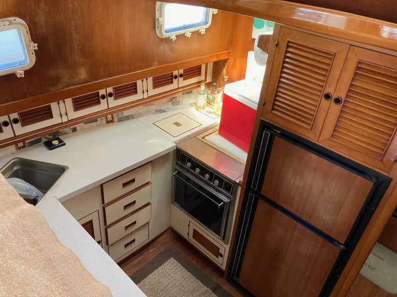 Slide: The Image of Offshore 48 Yachtfisher 1985 - 5544762